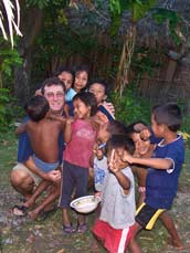 So viele schmusende Kinder haben wir bisher nicht erlebt